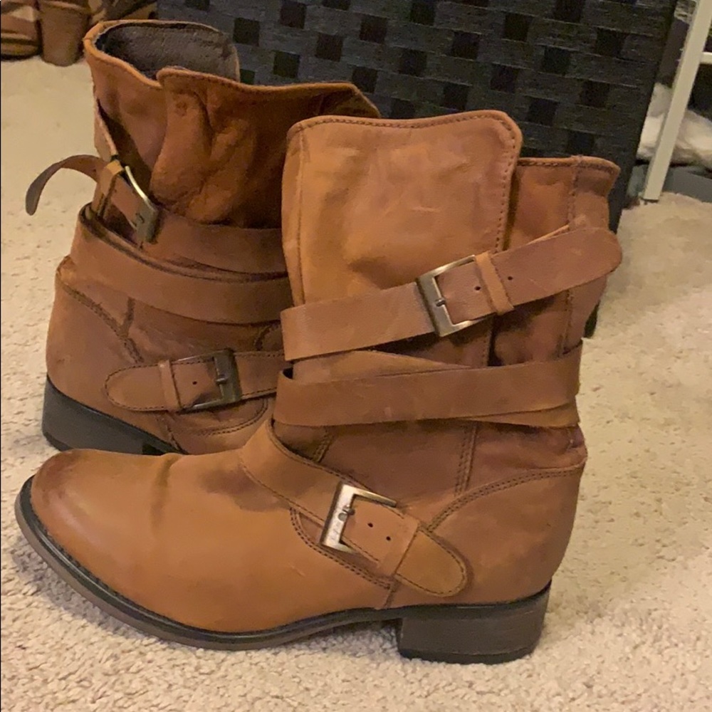 Steve Madden boots